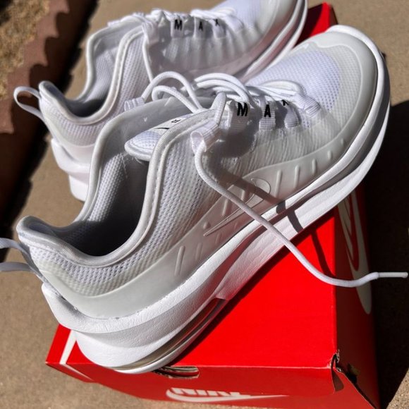 Nike Air Max - White/Women's 6.5 - Picture 5 of 6